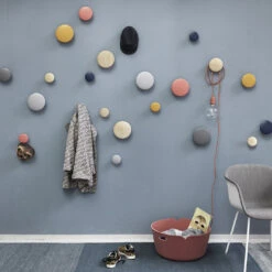 Muuto Dots Wandhaak Eikenhout -Globen Meubilair Winkel 11165 10 10 EnvironmentImage ceb5feffad