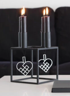 By Lassen Kubus 4 Kandelaar -Globen Meubilair Winkel 31086 01 6 EnvironmentImage b4a25e9562