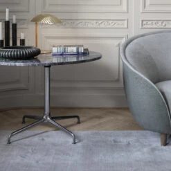 Gubi 5321 Tafellamp -Globen Meubilair Winkel 37100 01 02 50f3210d2e