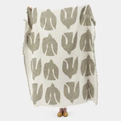 Early Bird Wollen Deken 130x170 Cm 6 Early Bird Wollen Deken 130x170 Cm -Globen Meubilair Winkel 39614 02 02 40717e2b98