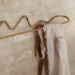 Ferm LIVING Curvature Handdoekhanger 7 Ferm LIVING Curvature Handdoekhanger -Globen Meubilair Winkel 46457 01 03 c5d88ed5fa