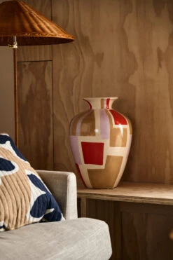 Gubi 9602 Vloerlamp -Globen Meubilair Winkel 500799 01 40 EnvironmentImage 3f2ea39c50