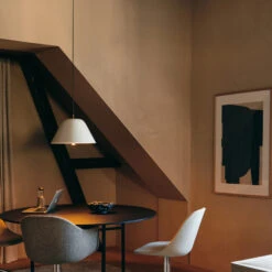 Menu Levitate Hanglamp Ø28 Cm -Globen Meubilair Winkel 501400 01 5 EnvironmentImage 7876b260f0