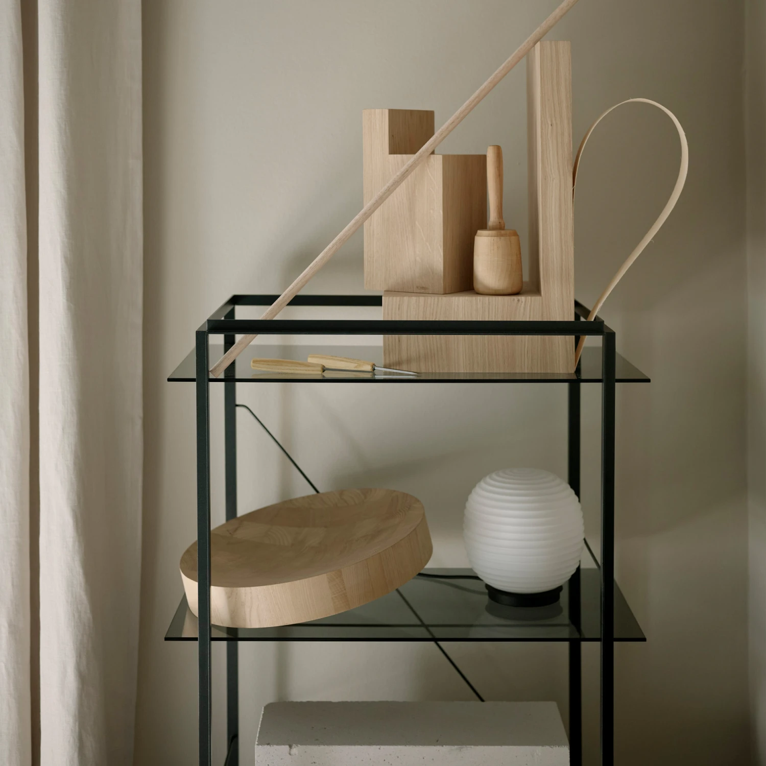 New Works Lantern Globe Tafellamp Small 5 New Works Lantern Globe Tafellamp Small - Afbeelding 3