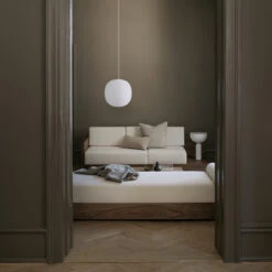 New Works Lantern Hanglamp Large -Globen Meubilair Winkel 501524 01 3 EnvironmentImage 6b5b6f7e32