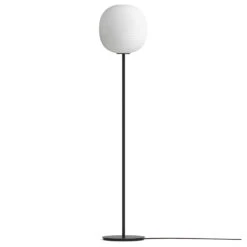 New Works Lantern Vloerlamp Medium 7 New Works Lantern Vloerlamp Medium -Globen Meubilair Winkel 501546 01 1 ProductImageMain 485e1c1b1c