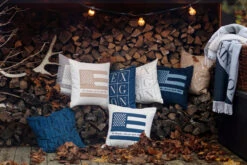 Lexington Icons Logo Kussenhoes 50x50 Cm 9 Lexington Icons Logo Kussenhoes 50x50 Cm -Globen Meubilair Winkel 502618 01 11 EnvironmentImage ae77691e45