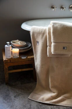 Lexington Hotelhanddoek 70x130 Cm 5 Lexington Hotelhanddoek 70x130 Cm -Globen Meubilair Winkel 502973 01 2 EnvironmentImage a52772e479