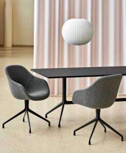 Hay Nelson Bubble Ball Hanglamp M 13 Hay Nelson Bubble Ball Hanglamp M -Globen Meubilair Winkel 503385 01 6 EnvironmentImage 4e593c810b