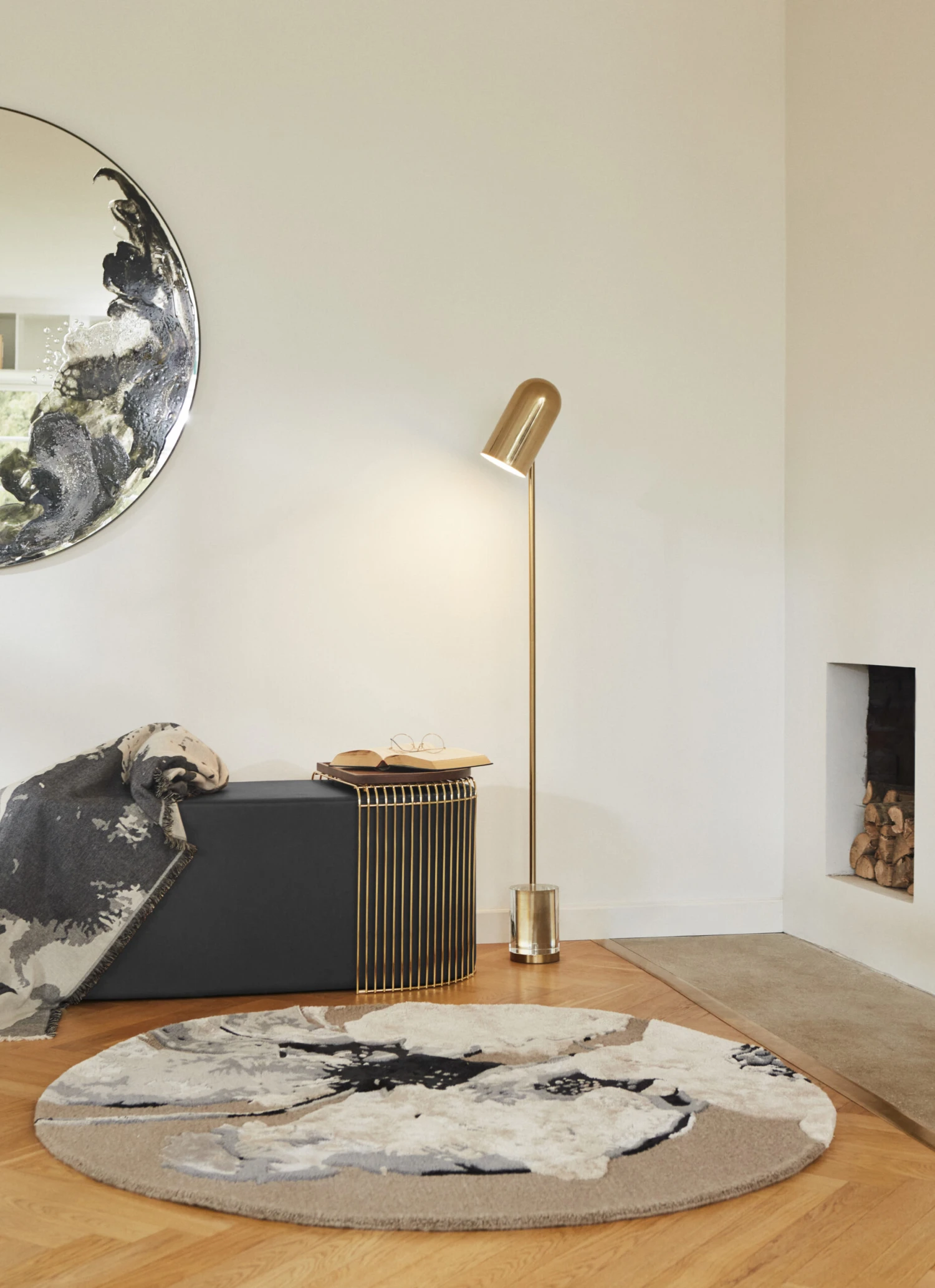 AYTM Floreo Vloerkleed Ø200 Cm 4 AYTM Floreo Vloerkleed Ø200 Cm - Afbeelding 2