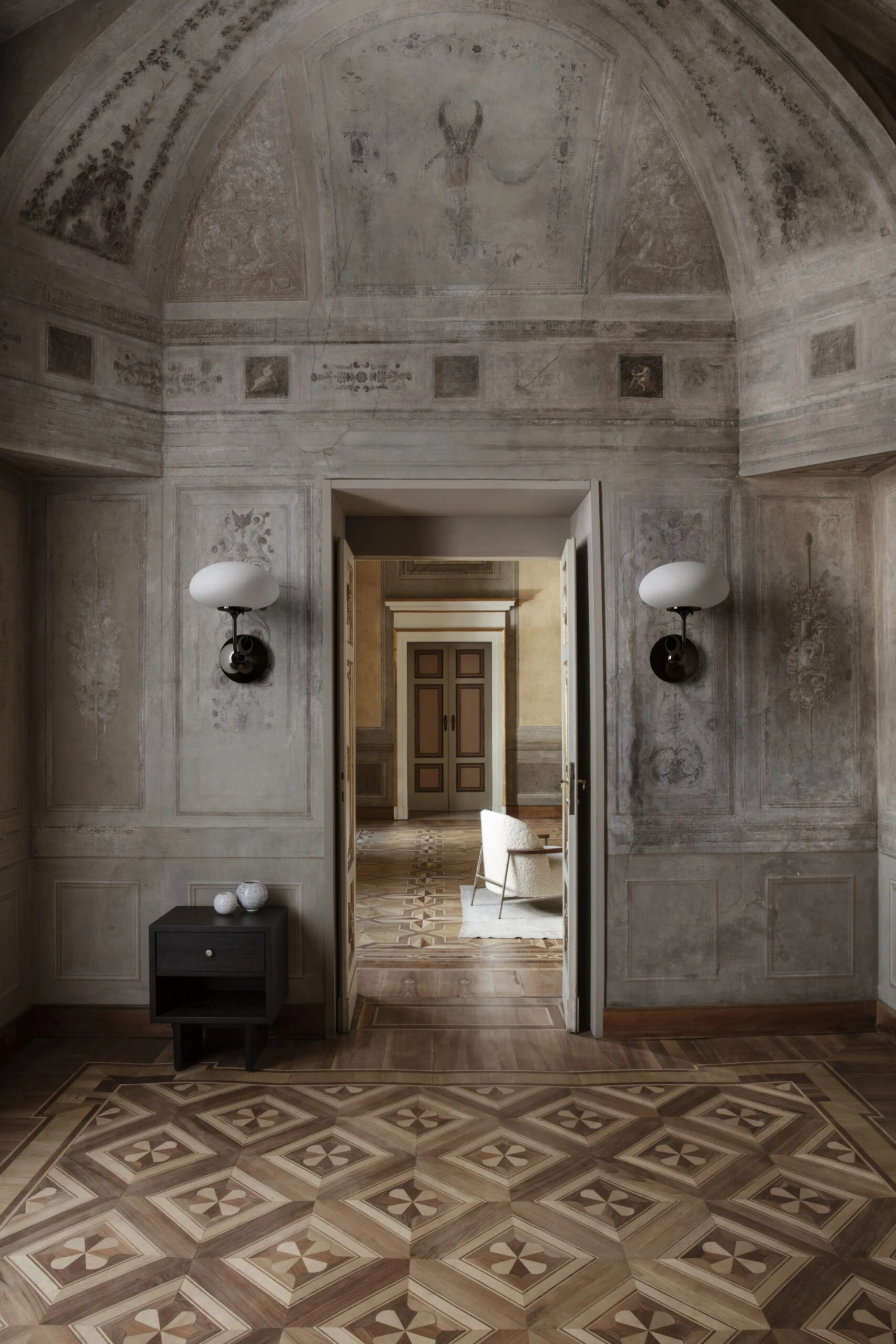 Gubi Stemlite Wandlamp 6 Gubi Stemlite Wandlamp - Afbeelding 4