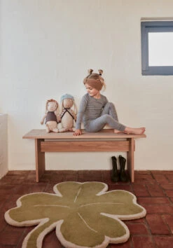 OYOY Lucky Clover Vloerkleed 95x95 Cm -Globen Meubilair Winkel 506820 01 4 EnvironmentImage b3a6a663ba