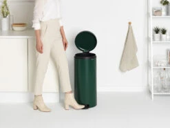 Brabantia New Icon Pedaalemmer 30 Liter 17 Brabantia New Icon Pedaalemmer 30 Liter -Globen Meubilair Winkel 508391 01 30 EnvironmentImage a630313dd2