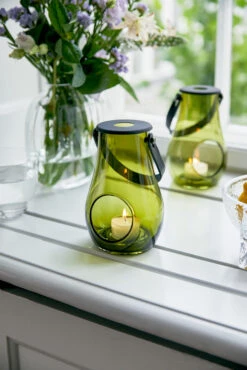 Holmegaard Design With Light Waxinelichtjeshouder Olijfgroen -Globen Meubilair Winkel 510519 01 3 EnvironmentImage 72a5196b33