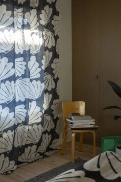 Snäcka Gordijn 145x250 -Globen Meubilair Winkel 512929 01 4 EnvironmentImage 8fc0186735