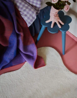 Scallop Wollen Vloerkleed 250x350 Cm 6 Scallop Wollen Vloerkleed 250x350 Cm -Globen Meubilair Winkel 514404 01 4 EnvironmentImage efa8aa951a