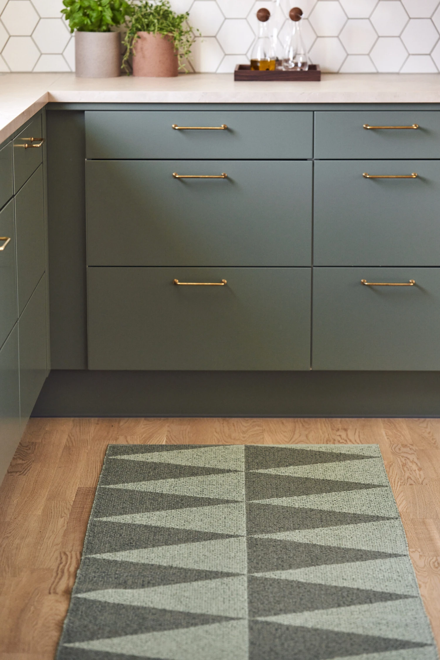 Rime Kunststof Vloerkleed Groen 5 Rime Kunststof Vloerkleed Groen - Afbeelding 3