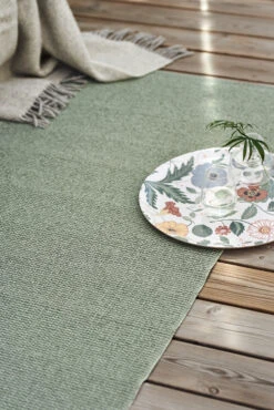 Mellow Kunststof Vloerkleed Groen -Globen Meubilair Winkel 515749 01 4 EnvironmentImage f22b11b448