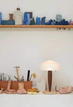 &Tradition Herman SHY3 Tafellamp 15 &Tradition Herman SHY3 Tafellamp -Globen Meubilair Winkel 569454 01 7 EnvironmentImage ae106901a6