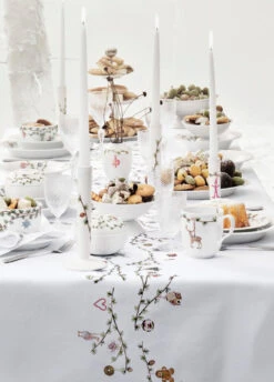 Kähler Hammershøi Christmas Tafelkleed 150x370 Cm -Globen Meubilair Winkel 569591 01 5 EnvironmentImage 1917b126cd