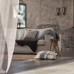 Walter Wollen Plaid 120x150 Cm 6 Walter Wollen Plaid 120x150 Cm -Globen Meubilair Winkel 570720 01 40 EnvironmentImage 492c995ece