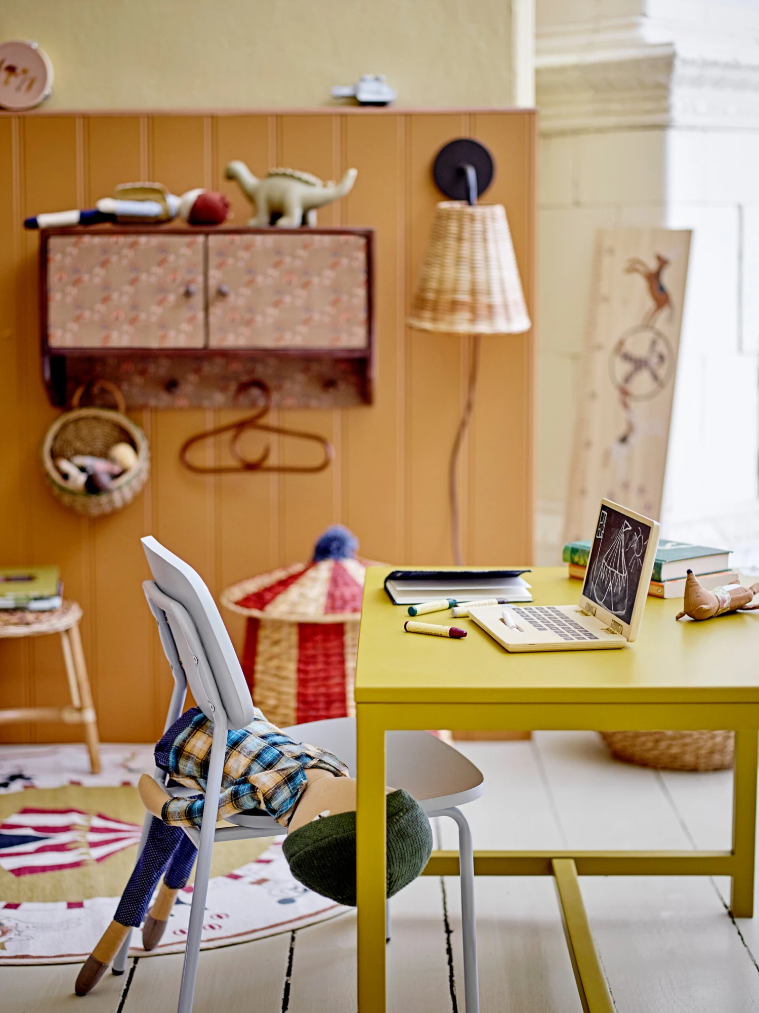 Bloomingville Ville Vloerkleed Ø110 Cm 6 Bloomingville Ville Vloerkleed Ø110 Cm - Afbeelding 4