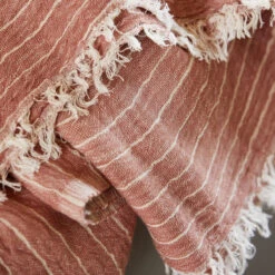 House Doctor Alice Stripe Plaid 140x200 Cm -Globen Meubilair Winkel 571926 01 11 EnvironmentImage 961ba434d0