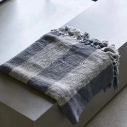 House Doctor Ponra Plaid 130x180 Cm -Globen Meubilair Winkel 571930 01 10 EnvironmentImage 81a95ccc5f