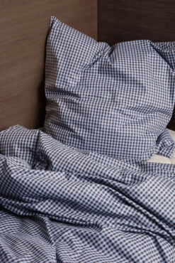 Ferm LIVING Check Beddengoedset 140x200 Cm 5 Ferm LIVING Check Beddengoedset 140x200 Cm -Globen Meubilair Winkel 574307 01 40 EnvironmentImage 403f57a25a