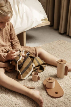 Ferm LIVING Shade Loop Vloerkleed L 200x300 Cm -Globen Meubilair Winkel 574377 01 40 EnvironmentImage 2268d2b339