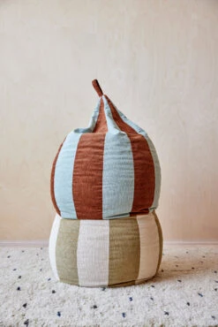 OYOY Dot Vloerkleed -Globen Meubilair Winkel 578224 01 41 EnvironmentImage cff23df5b8