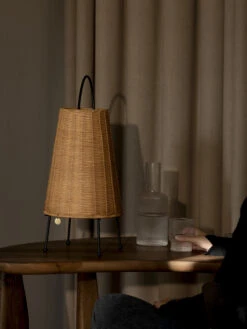 Ferm LIVING Porti Braided Tafellamp 50 Cm -Globen Meubilair Winkel 579137 01 42 EnvironmentImage 5fcaa5c089