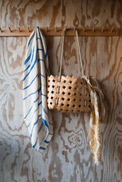 Golf Mousselinedeken 120x120 Cm 17 Golf Mousselinedeken 120x120 Cm -Globen Meubilair Winkel 581743 01 42 EnvironmentImage b57f0be10a