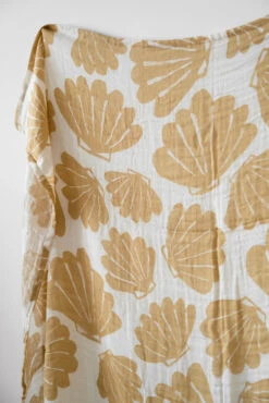 Schelp Mousselinedeken 120x120 Cm -Globen Meubilair Winkel 581744 01 30 ProductImageDetail bb3ef0bbd1