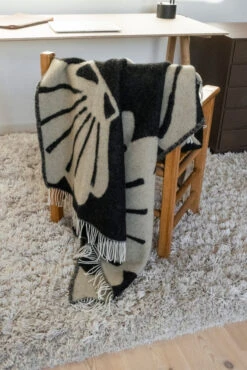 Schelp Plaid 130x190 Cm -Globen Meubilair Winkel 581773 01 40 EnvironmentImage bae35524d3