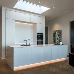 Focus Mini 2 Muur- En Plafondlamp 9 Focus Mini 2 Muur- En Plafondlamp -Globen Meubilair Winkel Focus mini 2 vagg taklampa white miljo 69def9b099