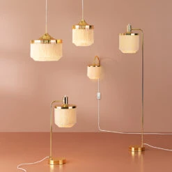 Warm Nordic Fringe Tafellamp -Globen Meubilair Winkel Fringe bordslampa cream white family db3c054f29