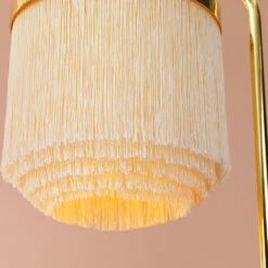 Warm Nordic Fringe Vloerlamp -Globen Meubilair Winkel Fringe golvlampa cream white detail 0278454b24