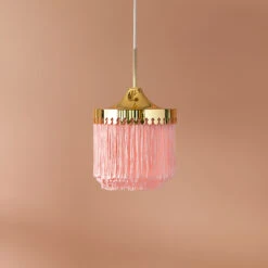 Warm Nordic Fringe Hanglamp -Globen Meubilair Winkel Fringe pendel pale rose liten miljo 59b0d36e1a