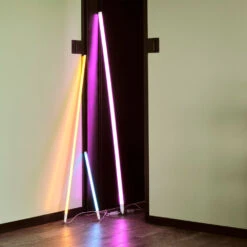 Hay Neon Tube Slim TL-lamp 50 Cm 11 Hay Neon Tube Slim TL-lamp 50 Cm -Globen Meubilair Winkel Neon tube slim miljo4 5458af4cf4