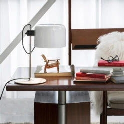 Coupé 2202 Tafellamp -Globen Meubilair Winkel coupe 2202 bord miljo2 780756b624