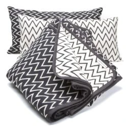 Zigzag Bedsprei Zwart -Globen Meubilair Winkel p 24090 02 03 9a6cebacdf