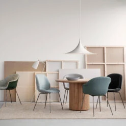 Gubi Semi Ø90 Hanglamp 6 Gubi Semi Ø90 Hanglamp -Globen Meubilair Winkel semi 90 miljo1 6e5711a28e