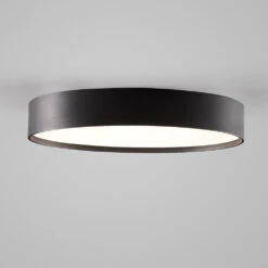 Surface 300 Plafonnière -Globen Meubilair Winkel surface 300 plafond black miljo a521cbfeb2